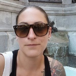 Meet your Posher, Erin